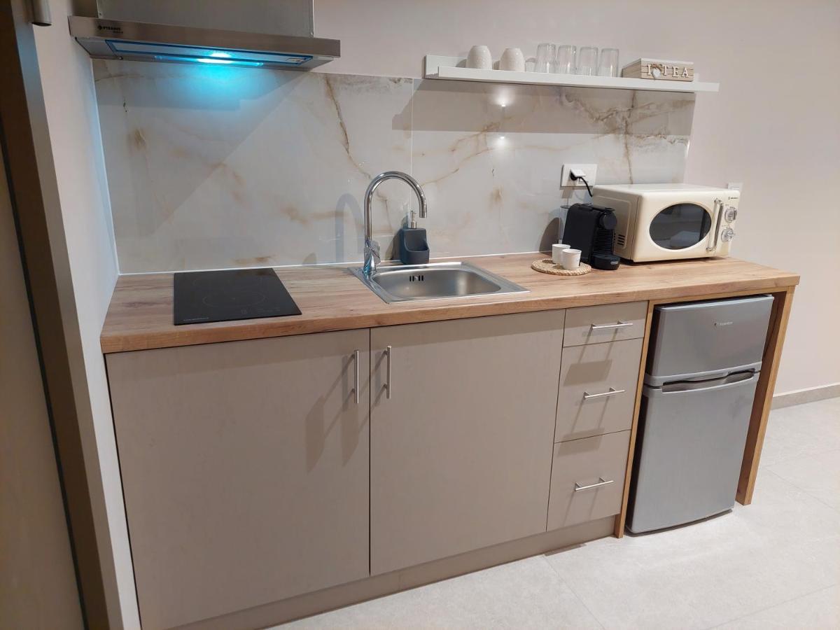 Phoenix Apartments Парга Екстериор снимка
