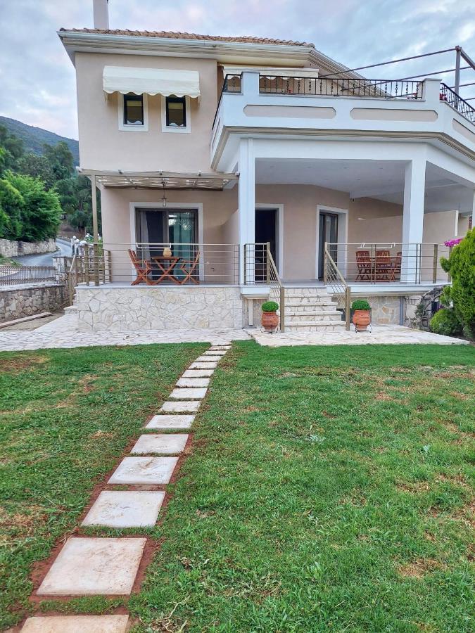 Phoenix Apartments Парга Екстериор снимка